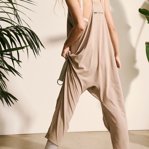NWOT Free People Movement Hot Show Onesie Size Medium - Picture 3 of 4